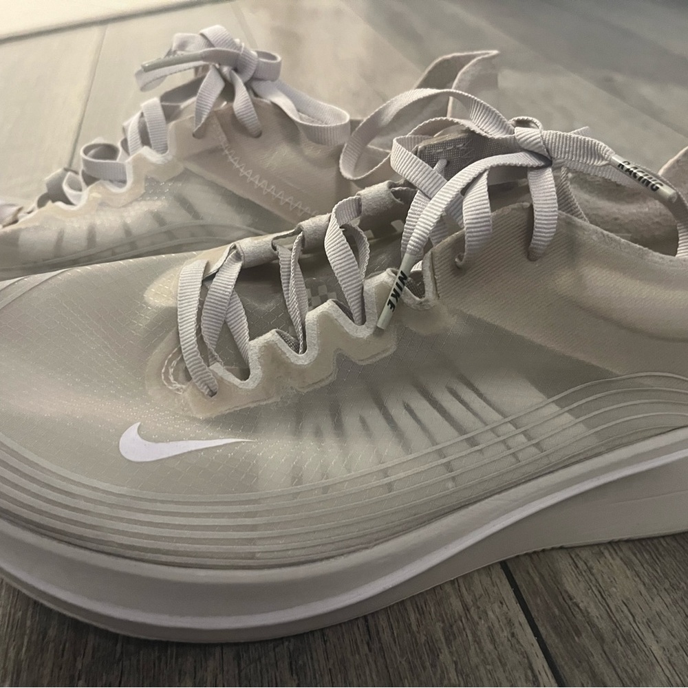 Nike Women's Cream Zoom Fly SP - Running Shoes